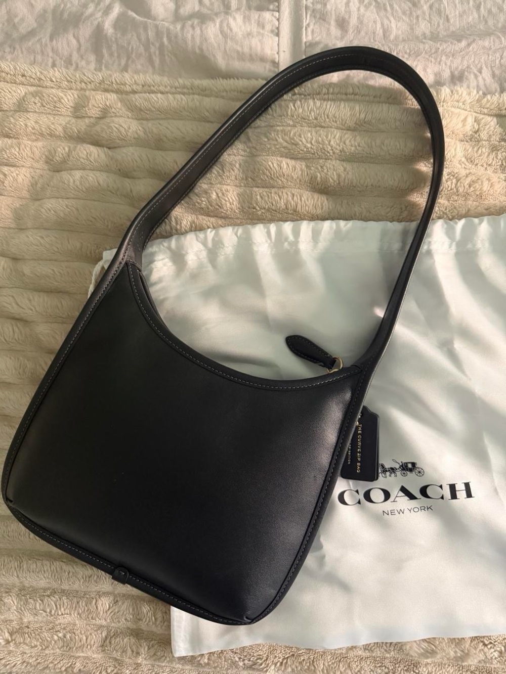 Coach 1997 Re-edition Curve Zip Black Leather Shoulder Bag